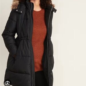 Barely worn size medium black winter maternity jacket with cinch waist Old Navy